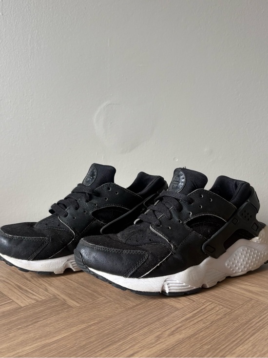 Nike Shoes - LAST DAY SALE🔥 Nike Huarache